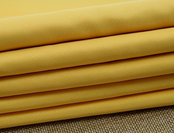 Polyester microfiber pongee 240T fabric 75 gsm plain dyed