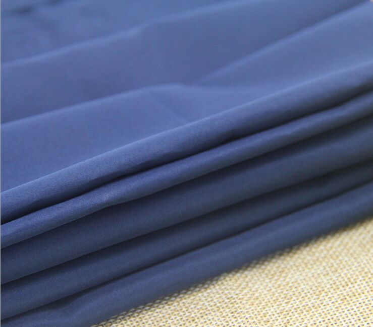 Polyester microfiber pongee 300T fabric 65 gsm plain dyed