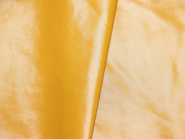 Polyester microfiber pongee 380T fabric 38 gsm plain dyed